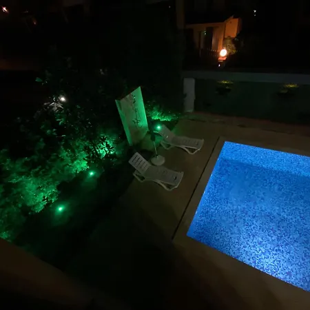 Rose Garden Villa *
