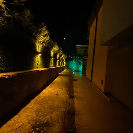 Rose Garden Villa *