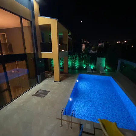 Rose Garden Villa *