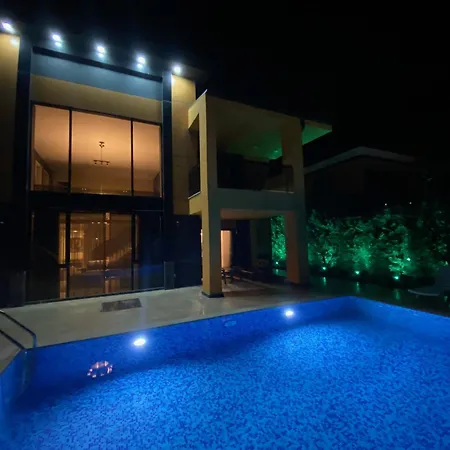 Rose Garden Villa *